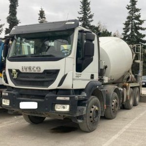 foto 9m3 mix / Autobetonmischmaschine Stetter 8x4 Iveco