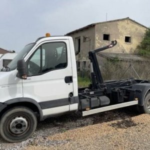 foto 6.5t Iveco (2016)abroll CTS Daily 65C18