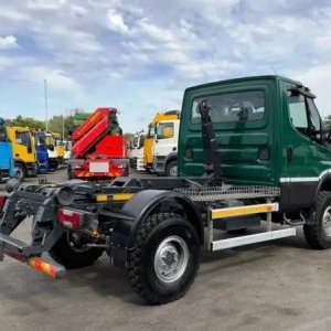 foto 5.5t abrollkipper 4x4 Iveco Daily 55-170
